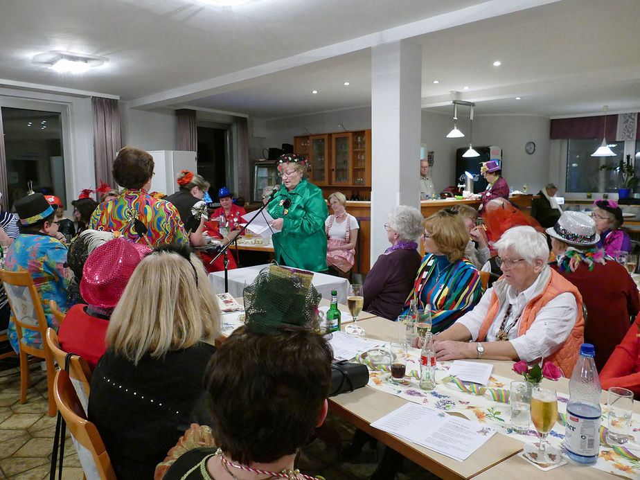 Frauenkarneval der kfd im Landhotel Weinrich (Foto: Karl-Franz Thiede)